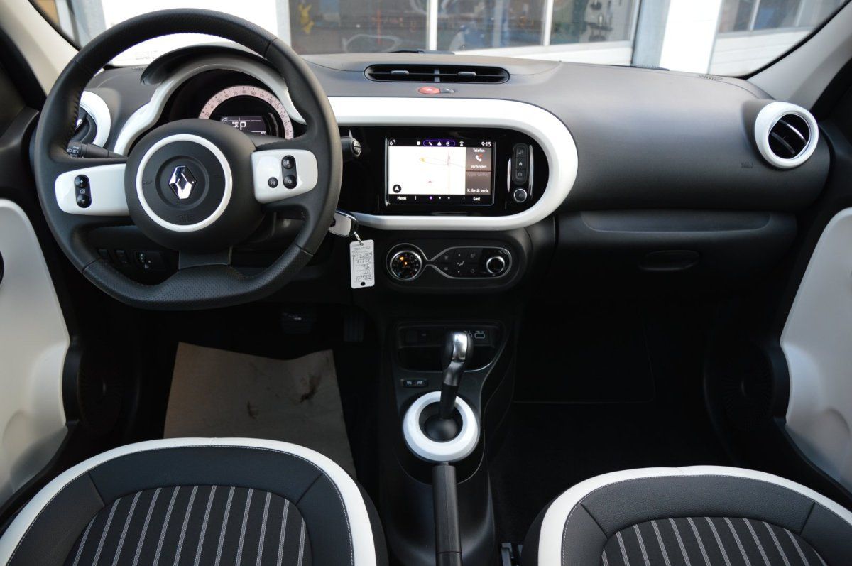 Fahrzeugabbildung Renault Twingo   Techno Electric Navi Kamera Shz Alu