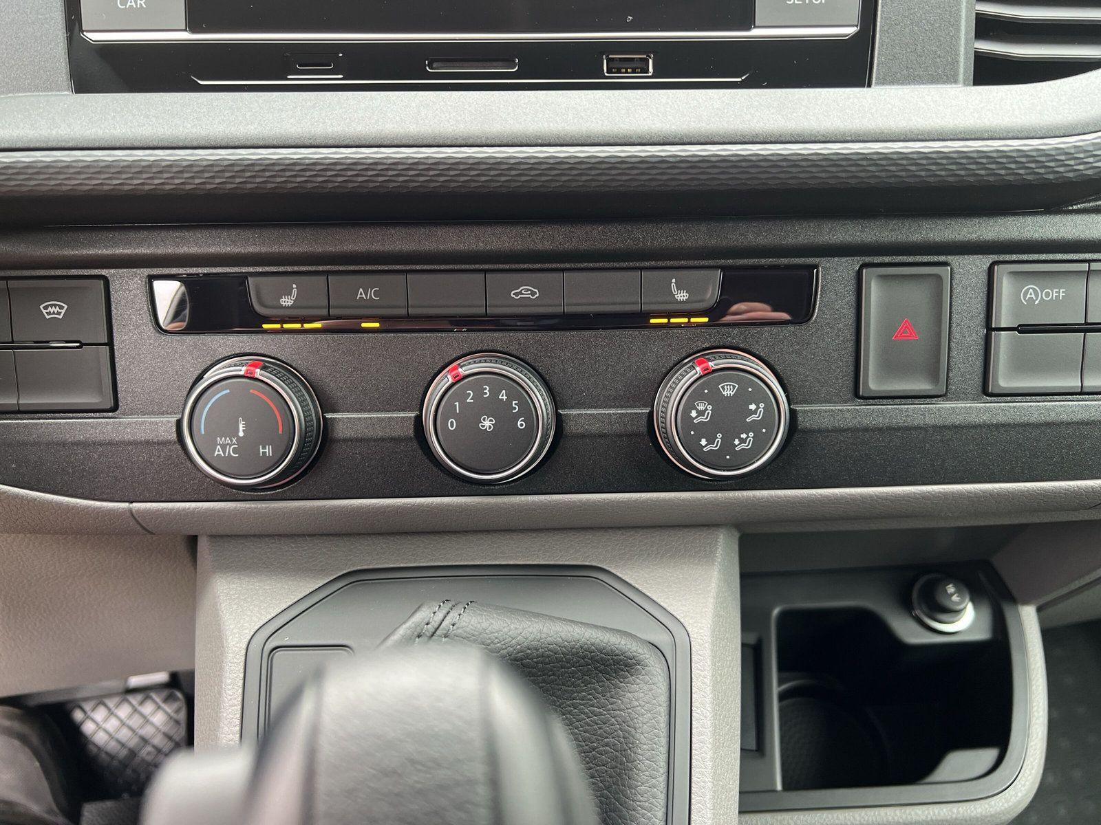Volkswagen T6.1 Kasten 2.0 TDI DSG+STANDH.+TEMPOM.+PDC