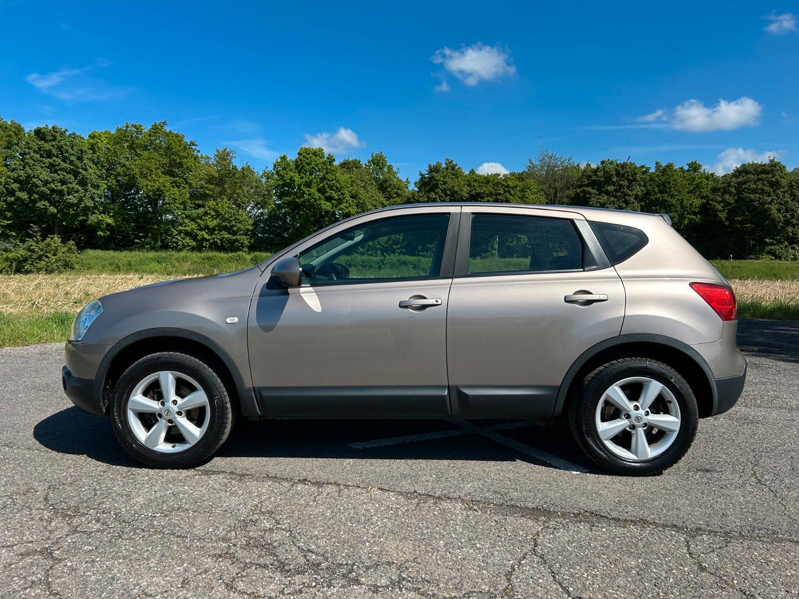 Nissan Qashqai Acenta 2.0 Navi Klimaauto Panorama
