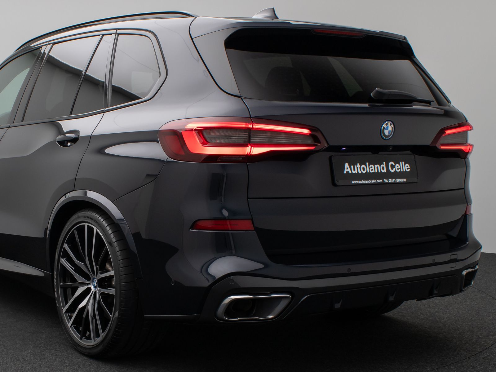 Fahrzeugabbildung BMW X5 xD45e M Sport Laser 360° HUD DAB HiFi 22Zoll