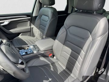 Volkswagen Touareg - 9
