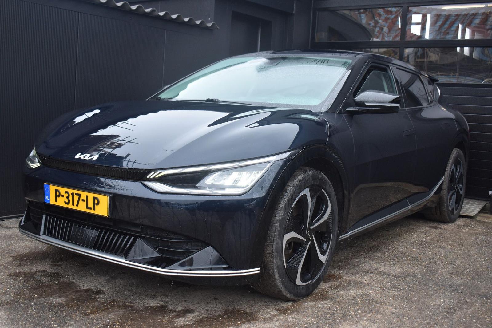 Kia EV6 77.4kWh Plus 228Pk 3Fase Soh 100% *Navi/Clim