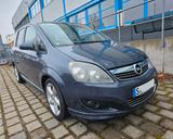 Opel Zafira B/GARANTIE/7SITZE/TÜV NEU/AUTOM./PDC/TEMP - gebrauchte Opel Zafira aus dem Jahr 2008