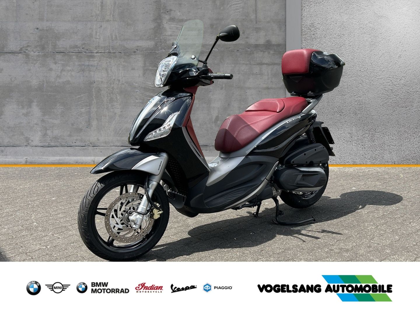 Fahrzeugabbildung Piaggio Beverly 350 Sport, Topcase mit Polster, Windschu