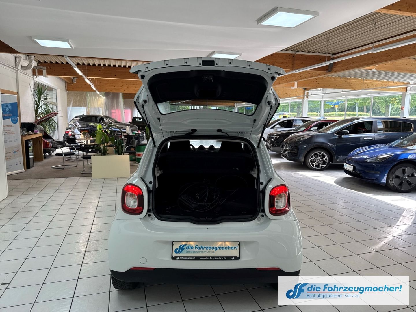 Fahrzeugabbildung Smart forfour electric drive EQ Klimaautom DAB Notbrem