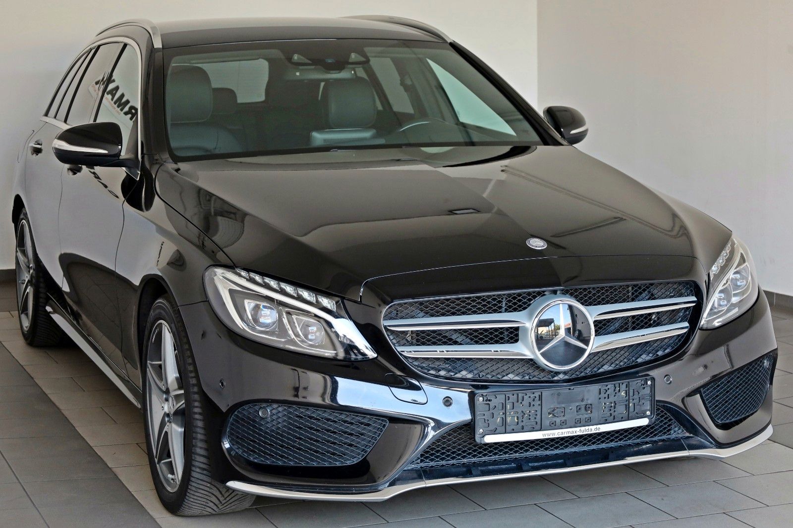Fahrzeugabbildung Mercedes-Benz C 220d T, AMG Line,HeadUp,ACC,Keyless,Burmester
