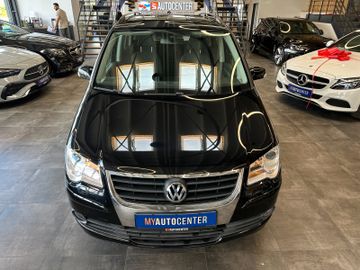 MYAUTOCENTER – Gebraucht- und Jahreswagen mit Werkstattservice in Pfaffenhofen Volkswagen Touran United *Navi*Sitzh*TÜV 0527*