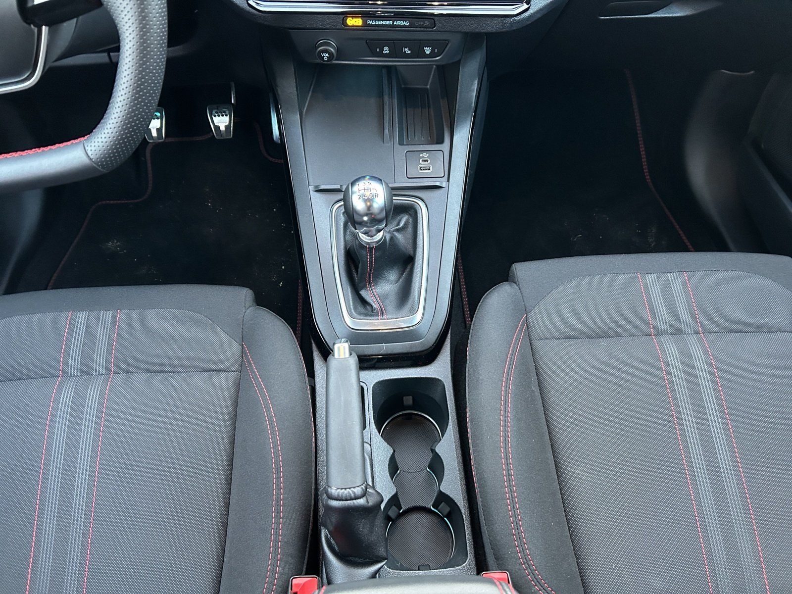 Fahrzeugabbildung Ford Puma ST Line MHEV NAVI Kamera PDC Winter Paket