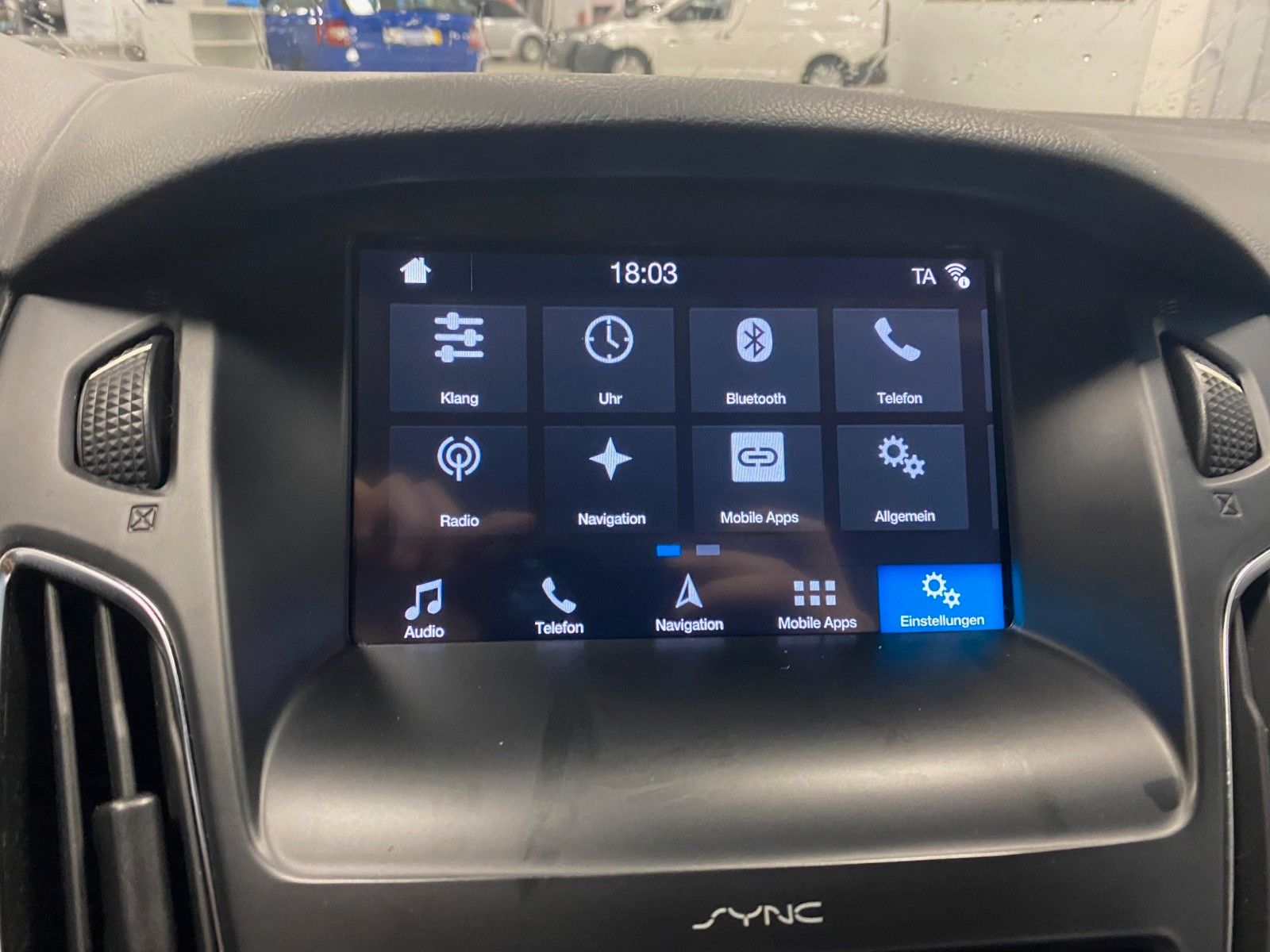 Fahrzeugabbildung Ford Focus 1.0 EcoBoost Business Turnier+NAVI+PDC+ALU