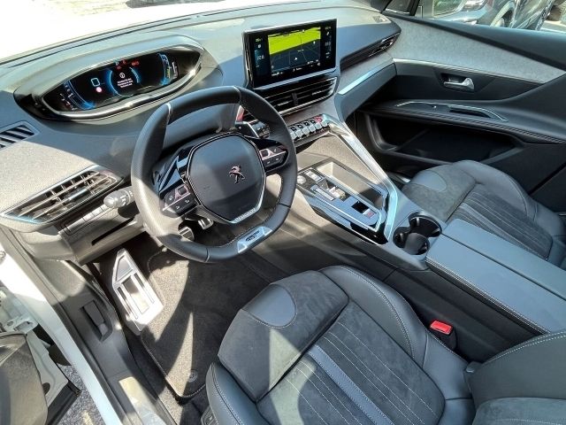 3008 Hybrid 225