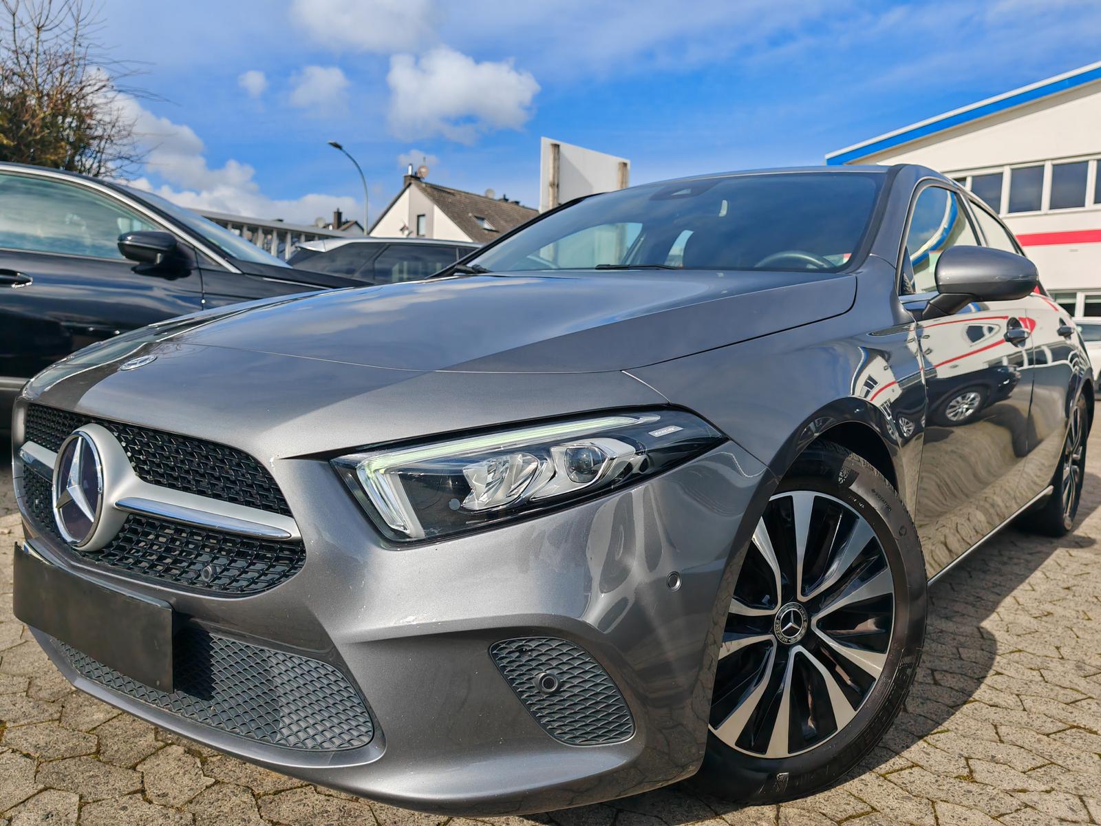 Mercedes-Benz A 180 7G STYLE LED DISTRONIC+ KOMFORT TOP #60948