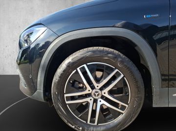 Mercedes-Benz GLA 250 e Progressive 360+AHK+Kam.+KeyLess+LED