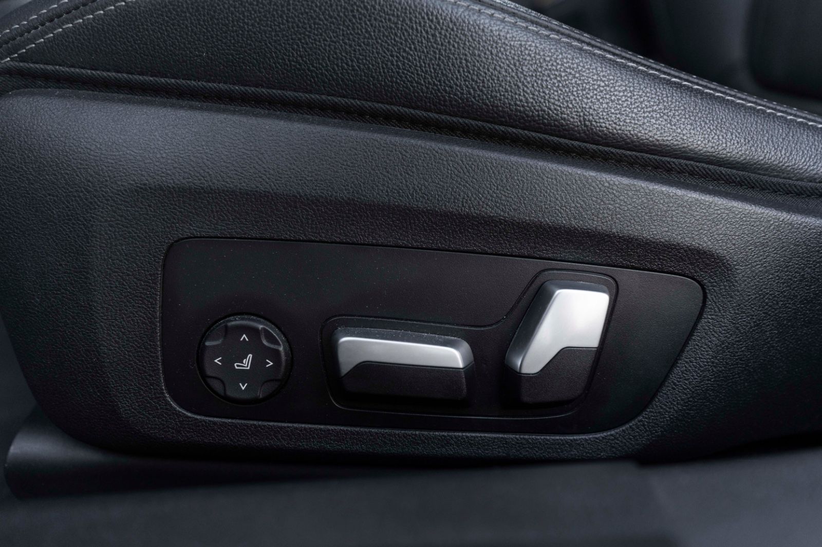 Fahrzeugabbildung BMW M340i H&K HUD CARPLAY LED ALCANTARA TOTW M+S