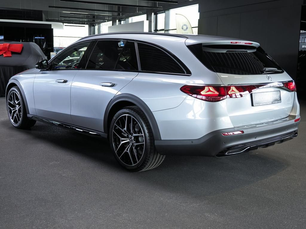 Mercedes-Benz E 450 d 4M T Aut. All Terrain PANO NIGHT 4D-SOUN imagem 3