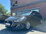 Hyundai i30 cw Trend *TEMPO*KAM*PDC*CARPLAY*AHK*SHZ* - Hyundai i30 Gebrauchtwagen in Mainz