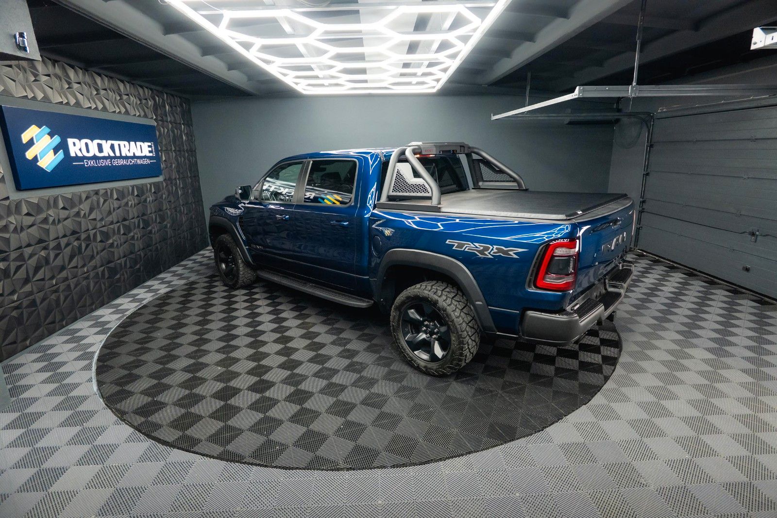 Fahrzeugabbildung Dodge RAM 5.7 V8 HEMI 4x4 LARAMIE TRX OFFROAD PAKET