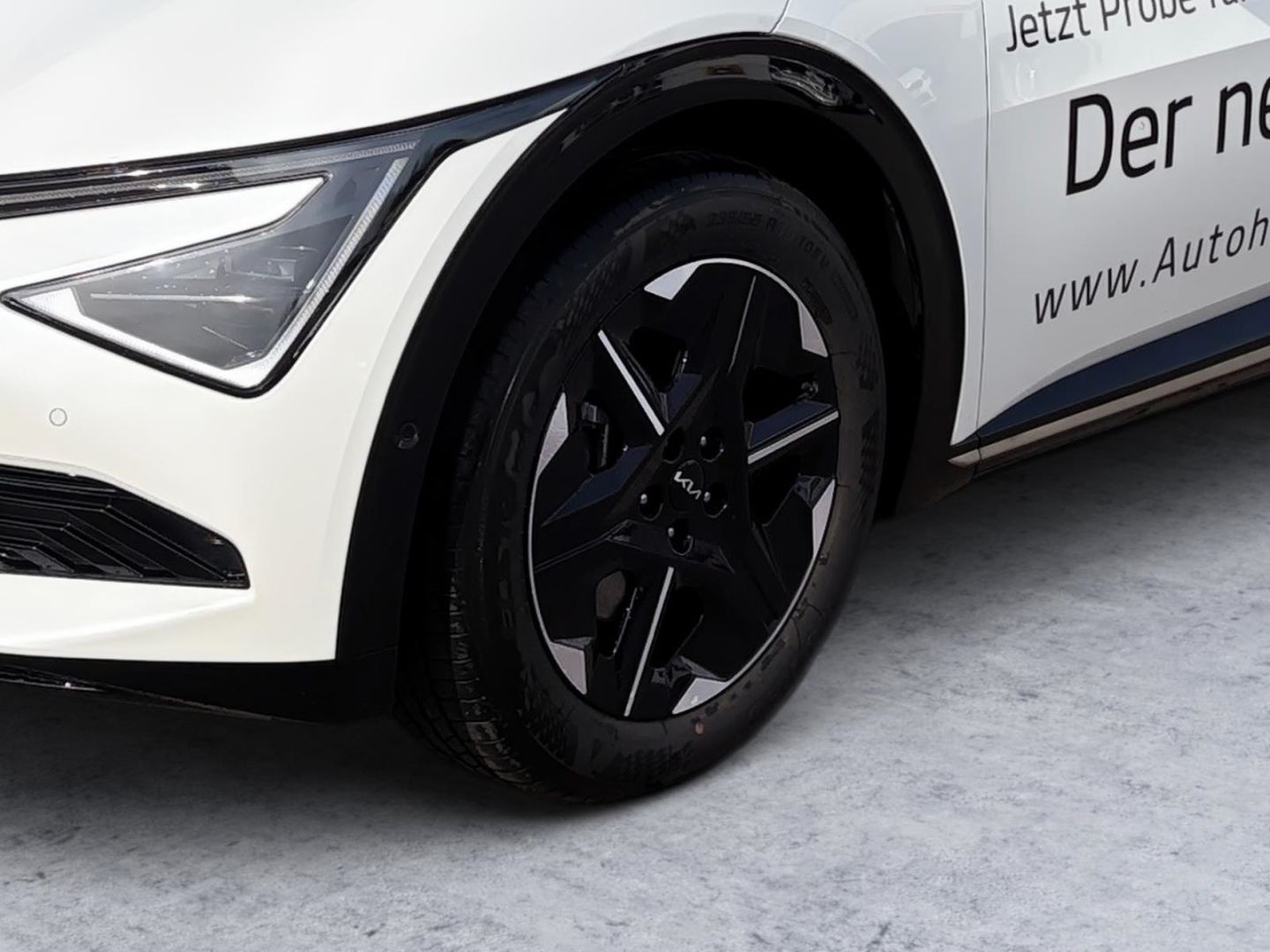 Fahrzeugabbildung Kia EV6 Earth 2WD, Komfortpaket,Wärmepumpe,Soundsy.