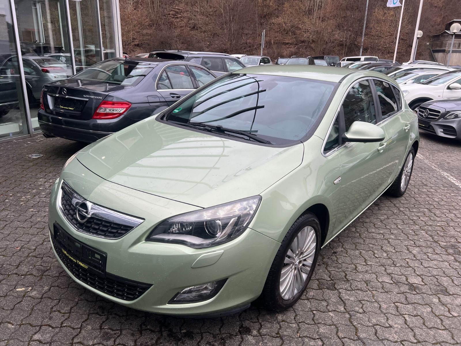 Fahrzeugabbildung Opel Astra J Lim. 5-trg. Sport
