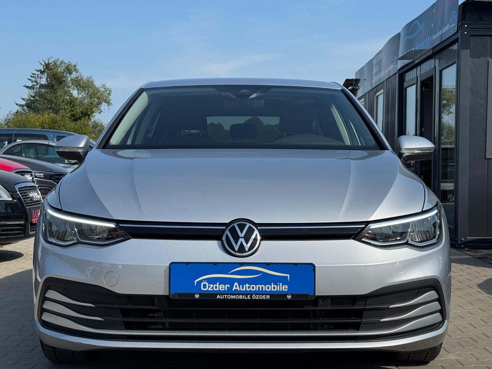 Volkswagen Golf VIII 2.0 TDI Lim. Life+Finanzierung+