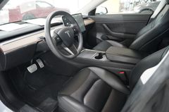Fahrzeugabbildung Tesla Model 3 PERFORMANCE DUAL-MOTOR NAVI/LED/PILOT+