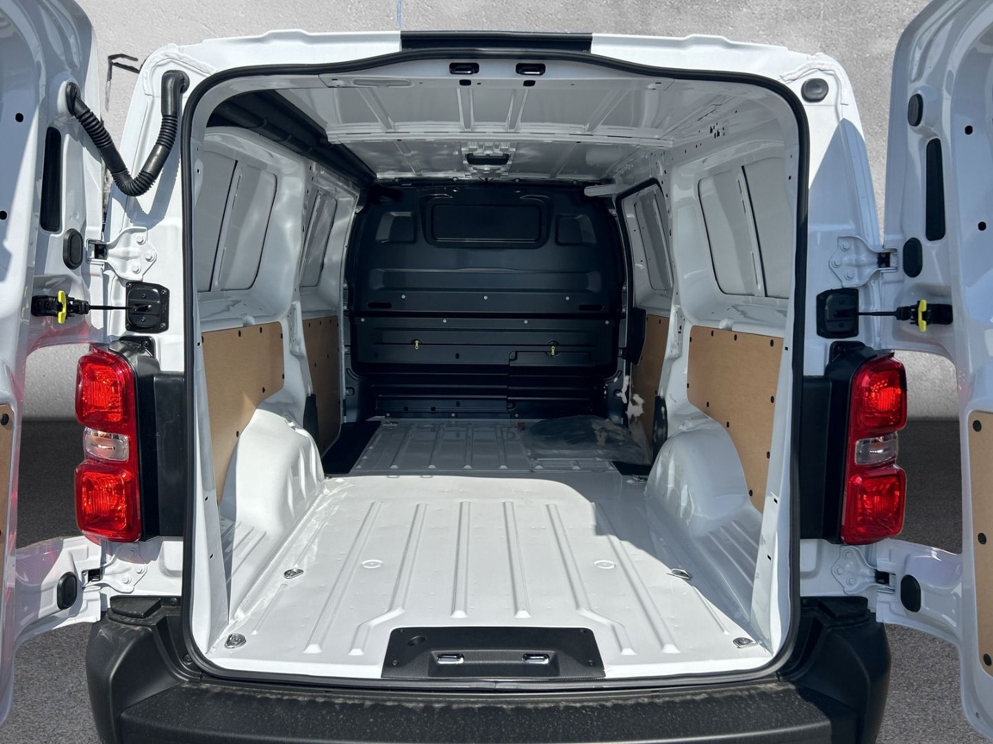 Fahrzeugabbildung Peugeot Expert Kasten Lang 2.0 BlueHDi 145 FAP EU6d *Kli