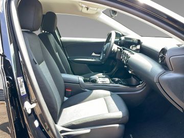 Mercedes A 250 - 12