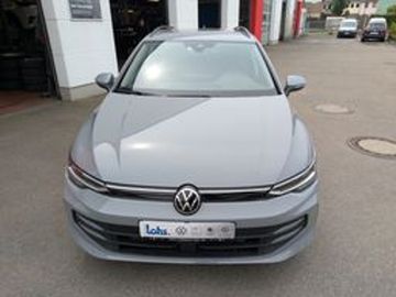 Volkswagen Golf VIII Variant 1.5 TSI Life 110 kW LED NAVI A