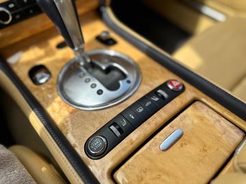 2006 Bentley FLYING SPUR 缩略图 15