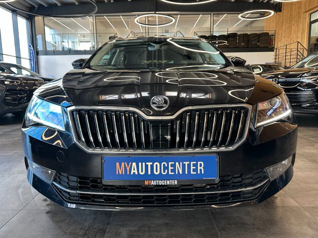 Skoda Superb Combi Style 4x4 *SZHZ*PDC*AHK*NAVI*KLIMA*