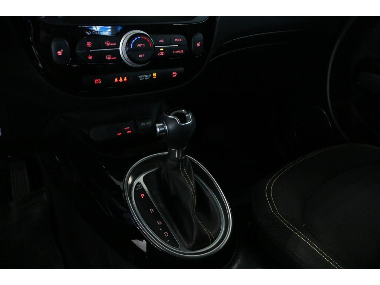 Fahrzeugabbildung Kia Soul Dream Team Navi Kamera Alu PDC Bluetooth