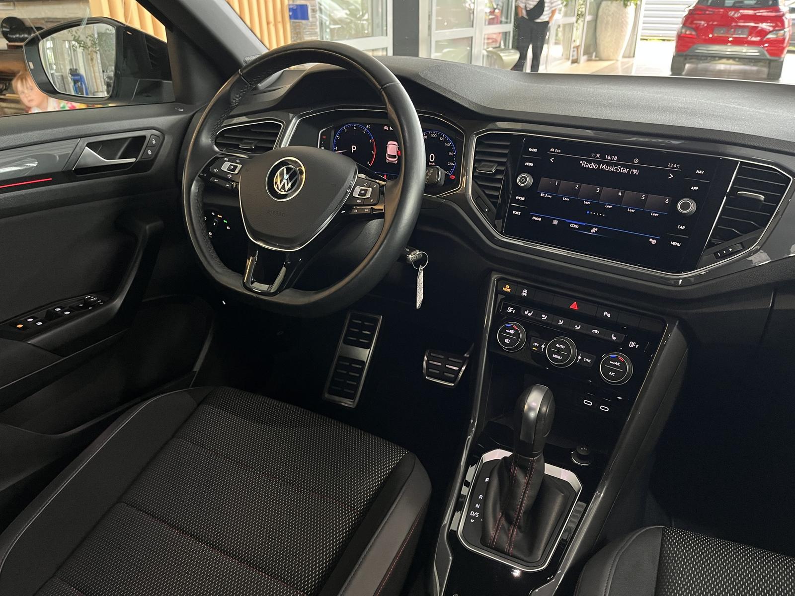 Volkswagen T-Roc Sport Teil-Leder RCam Navi ACC AHK LED SHZ, миниатюра 13