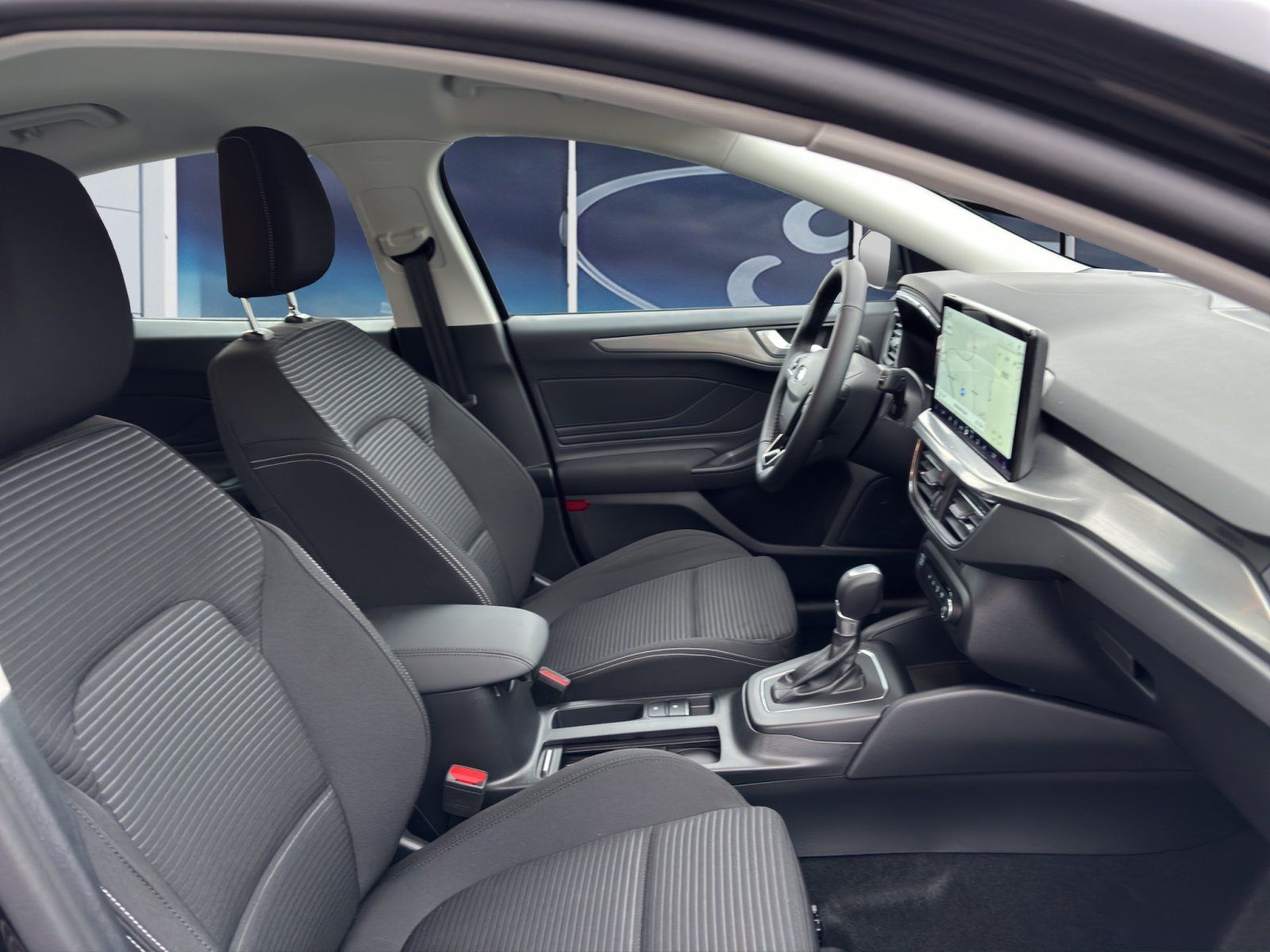 Fahrzeugabbildung Ford Focus 1.0 Ecoboost Titanium ##Easy-Parking-Paket