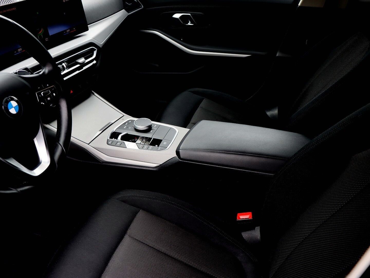 BMW 320d Touring, Automatic-Getriebe, Head-up Displa foto 14