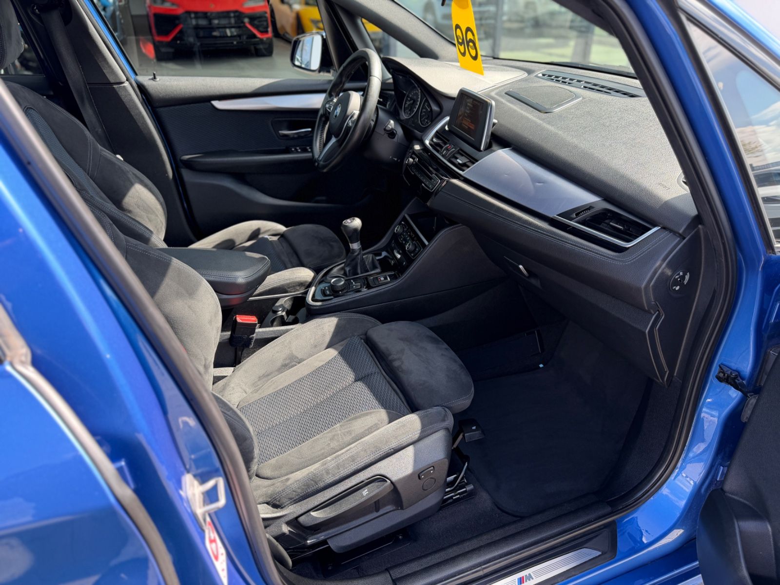 218 Active Tourer M Paket Alcantara