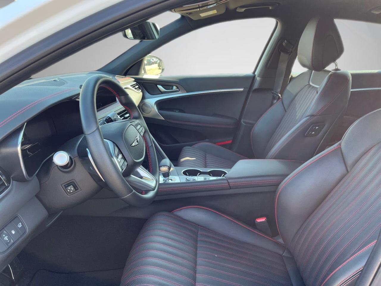 Genesis G70 Shooting Brake 2.2 D Sport RWD Sitzklima LED