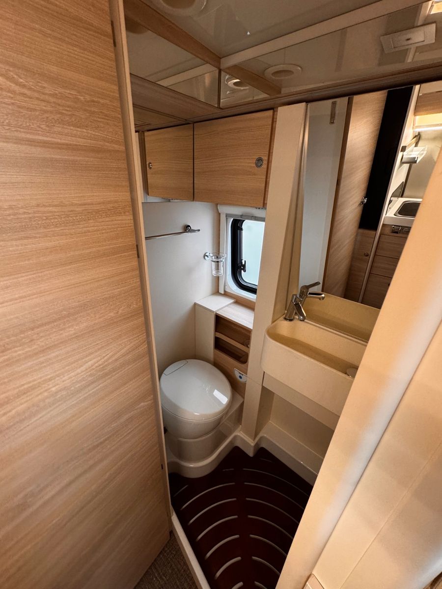 Fahrzeugabbildung Eura Mobil Van 635 HB *AUTOMATIK*