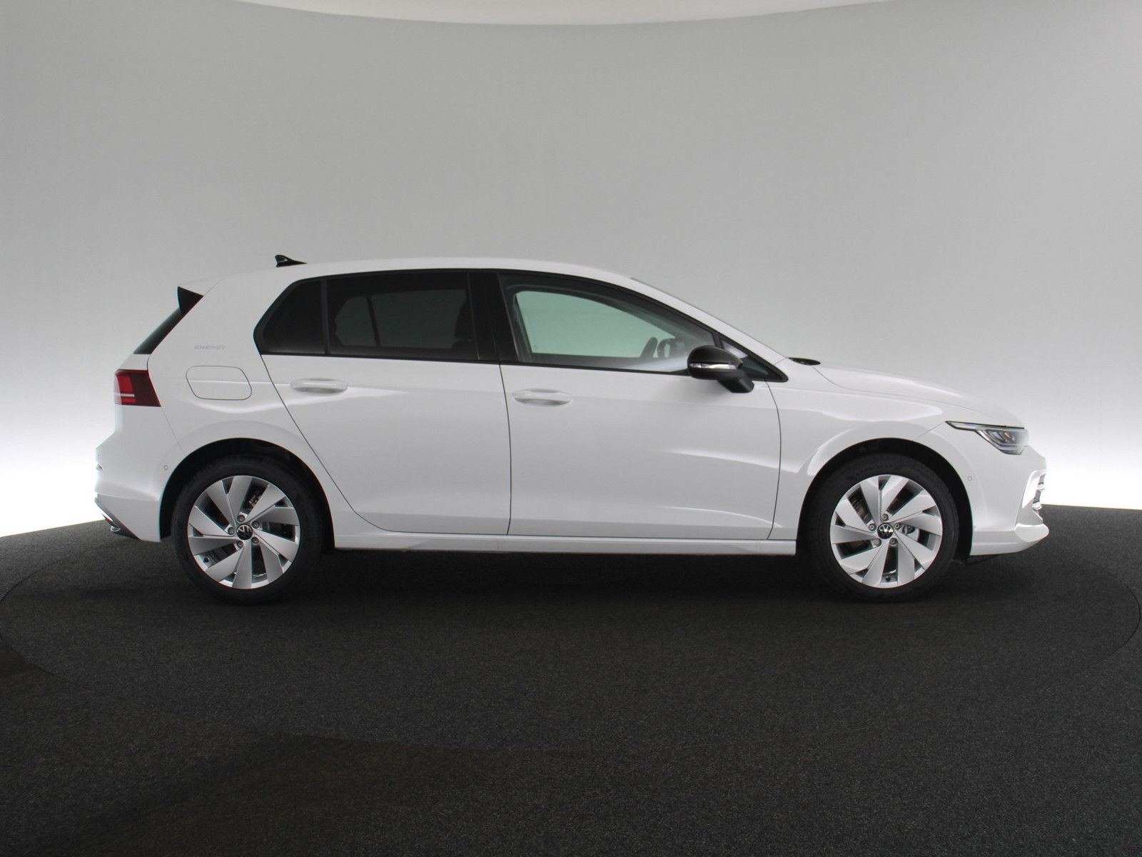 Volkswagen Golf VIII 1.5 eTSI Energy ACC NAVI KAMERA SHZ foto 25