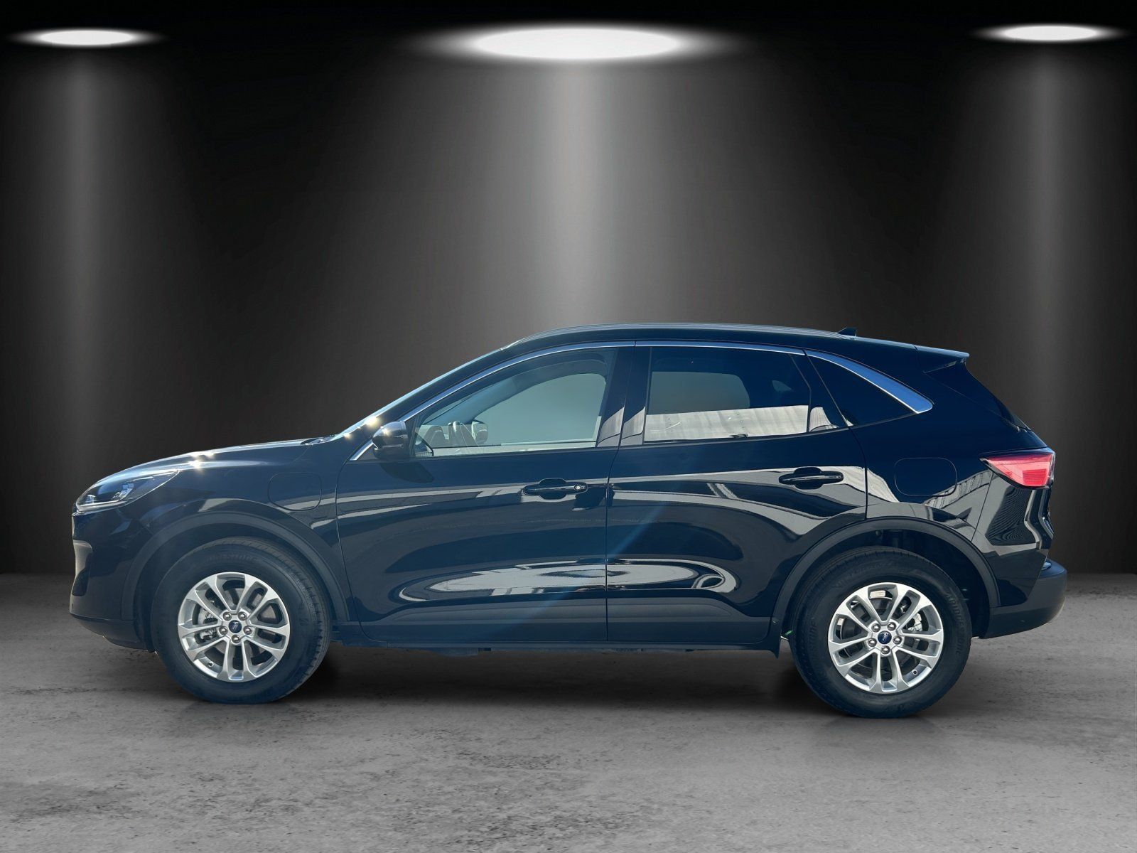 Fahrzeugabbildung Ford Kuga 2.5 PHEV Titanium Aut./LED/KAMERA/GRA/SHZ/