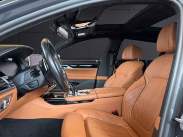 BMW 745 - 9