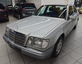 Mercedes-Benz E 220,Autmatik,Klima,SD - Mercedes-Benz E 220 mit Benzin-Antrieb