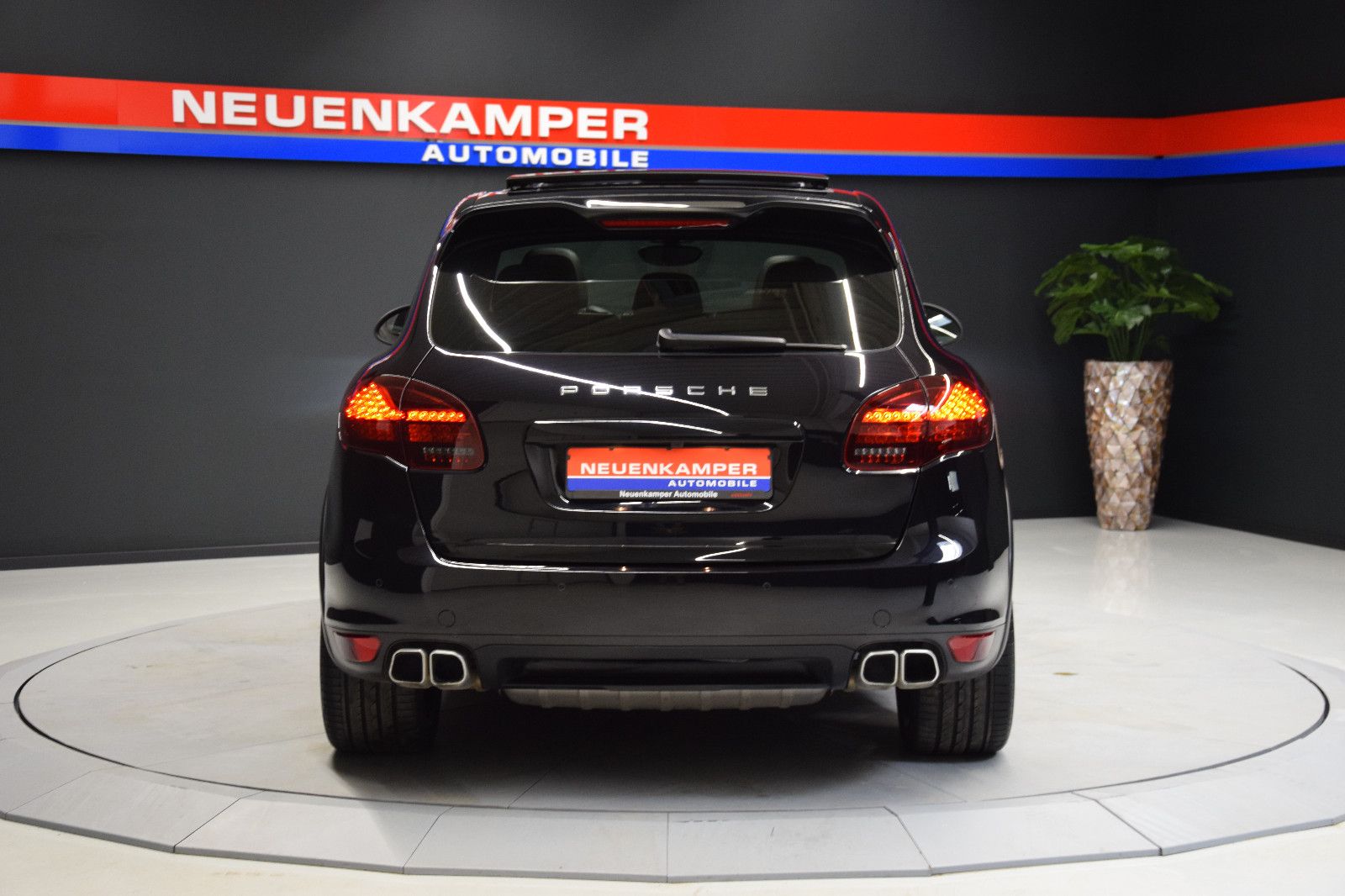 Fahrzeugabbildung Porsche Cayenne S V8 Diesel Leder Pano Bose Kamera 21"