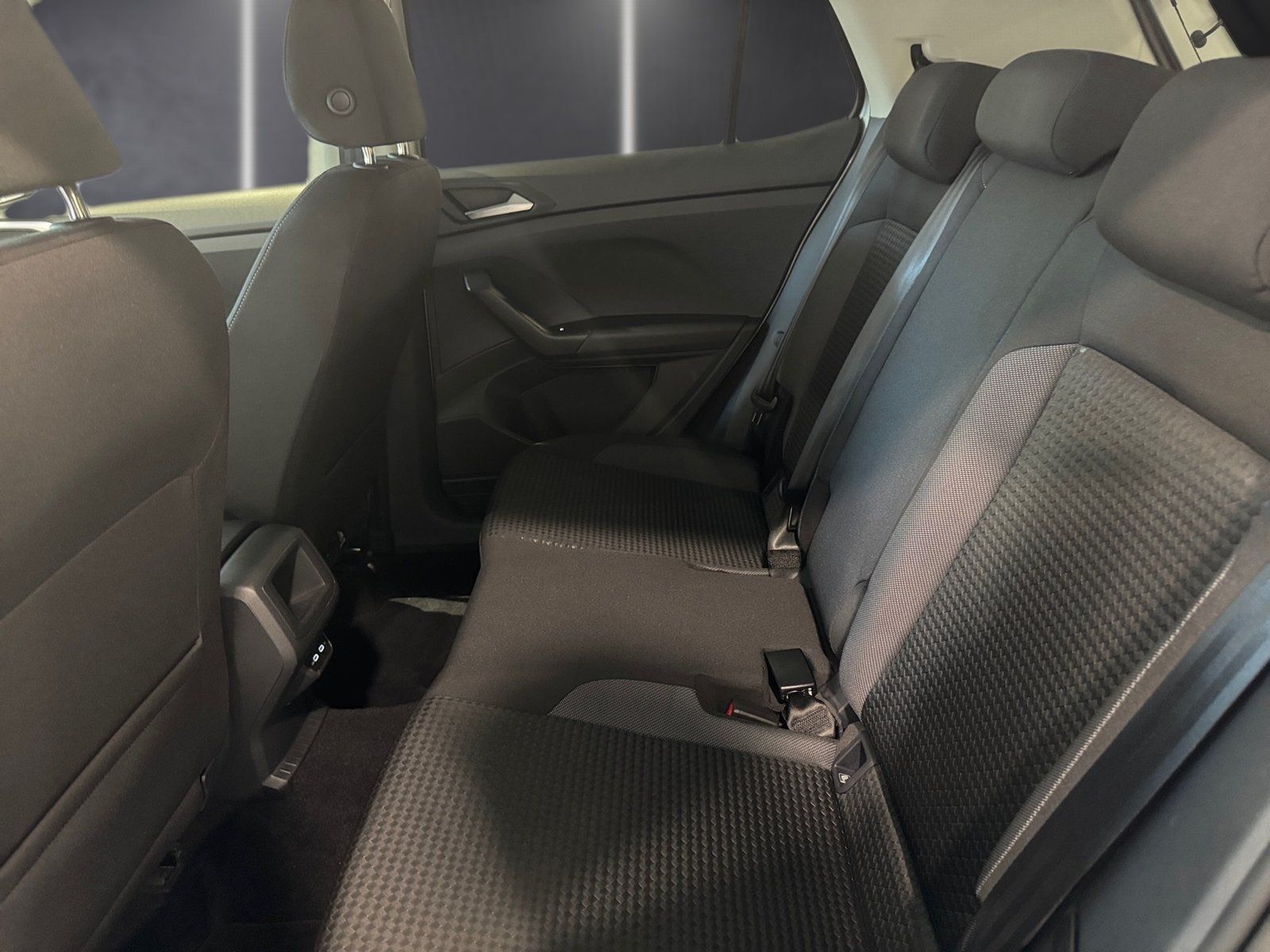 Fahrzeugabbildung Volkswagen T-Cross 1.0 TSI Active*Navi*Sitzh*Einparkhilfe