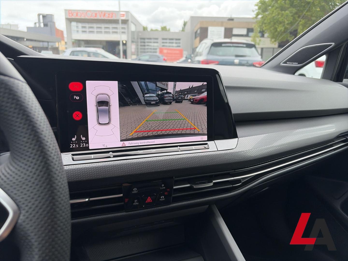 Volkswagen Golf VIII GTI 2,0 TSI DSG 245 PS HUD STHZG AHK N, миниатюра 15