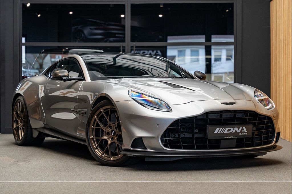 Image of Aston Martin Vanquish