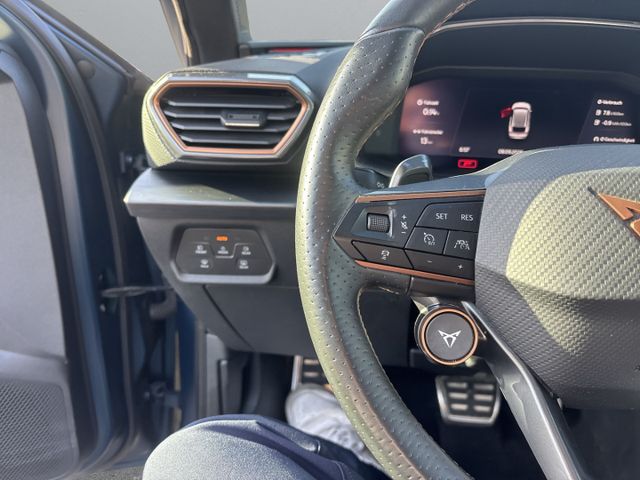 Leon *ST VZ e-Hybrid/El. Panodach/Navi/LED/Trave