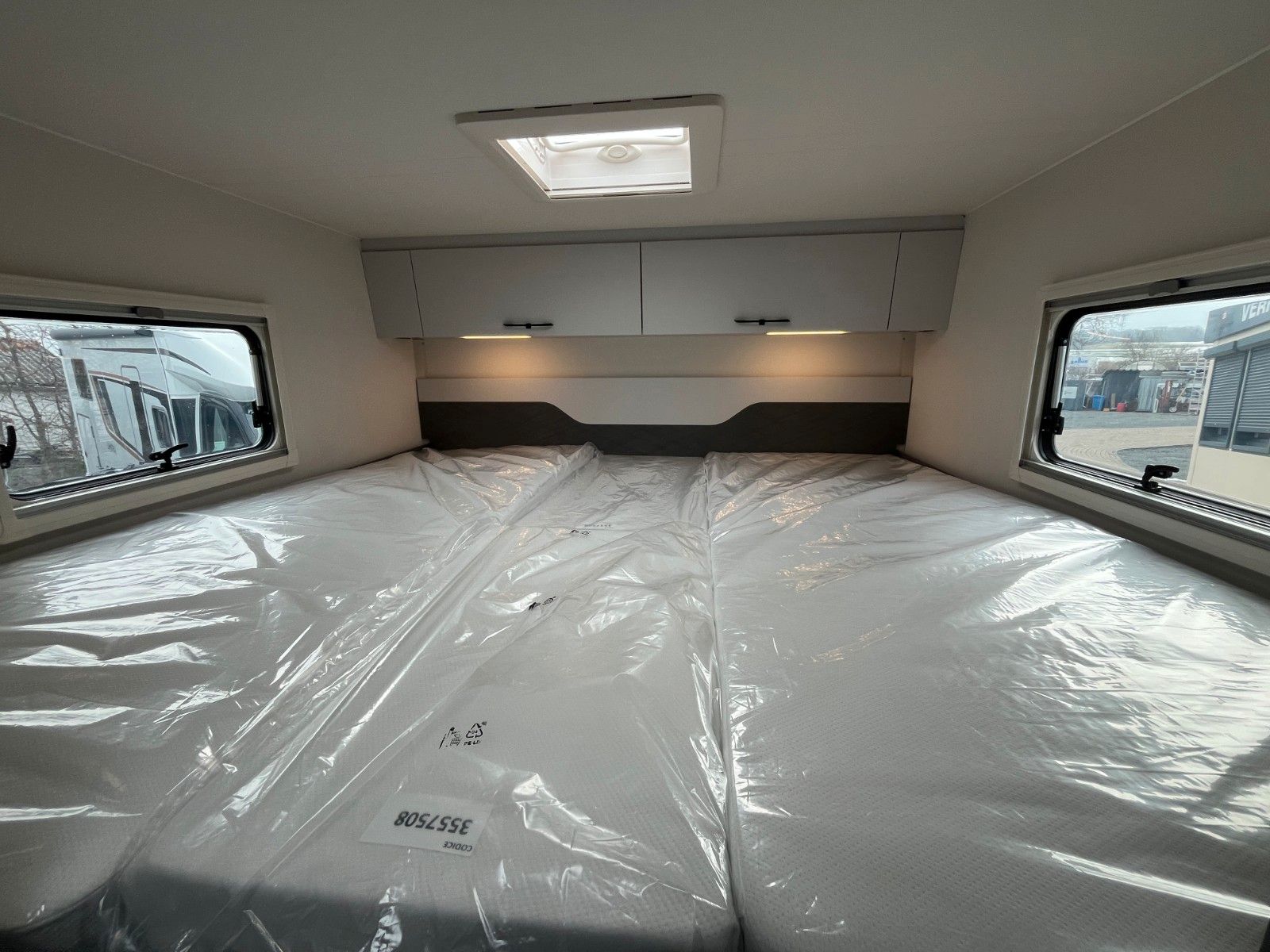 Fahrzeugabbildung Etrusco T 6.9 SBC *Hubbett*iConic*Komfort Plus*