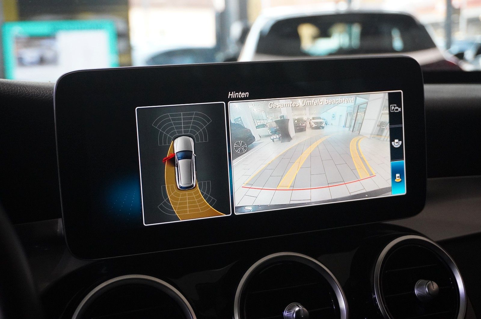 Fahrzeugabbildung Mercedes-Benz C 200D T BUSINESS NAVI/LED/KAMERA/SH/BURMESTER