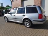 Volkswagen Bora 2.0 4motion Highline Variant*LPG Gasanlage* - Volkswagen Bora in Bonn