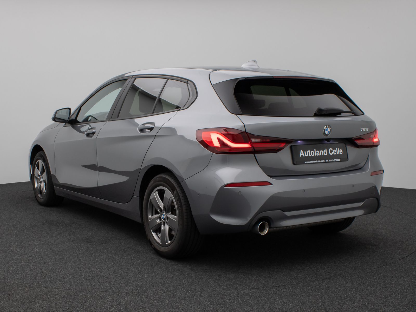 Fahrzeugabbildung BMW 118i Kamera DAB Lordos CockPitPro Lenkrhzg LED
