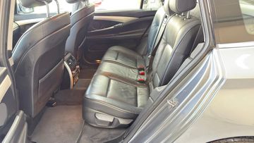 BMW 530 Gran Turismo - 8